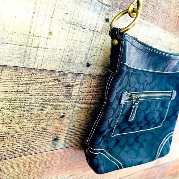 Vintage COACH Soho Slim Duffle Signature C Logo Jacquard Canvas Fabric & Leather - Picture 3 of 12